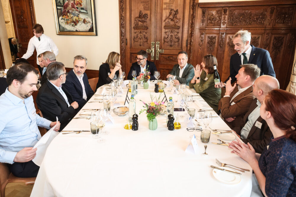 Wf ADM CEO luncheon 260213 57